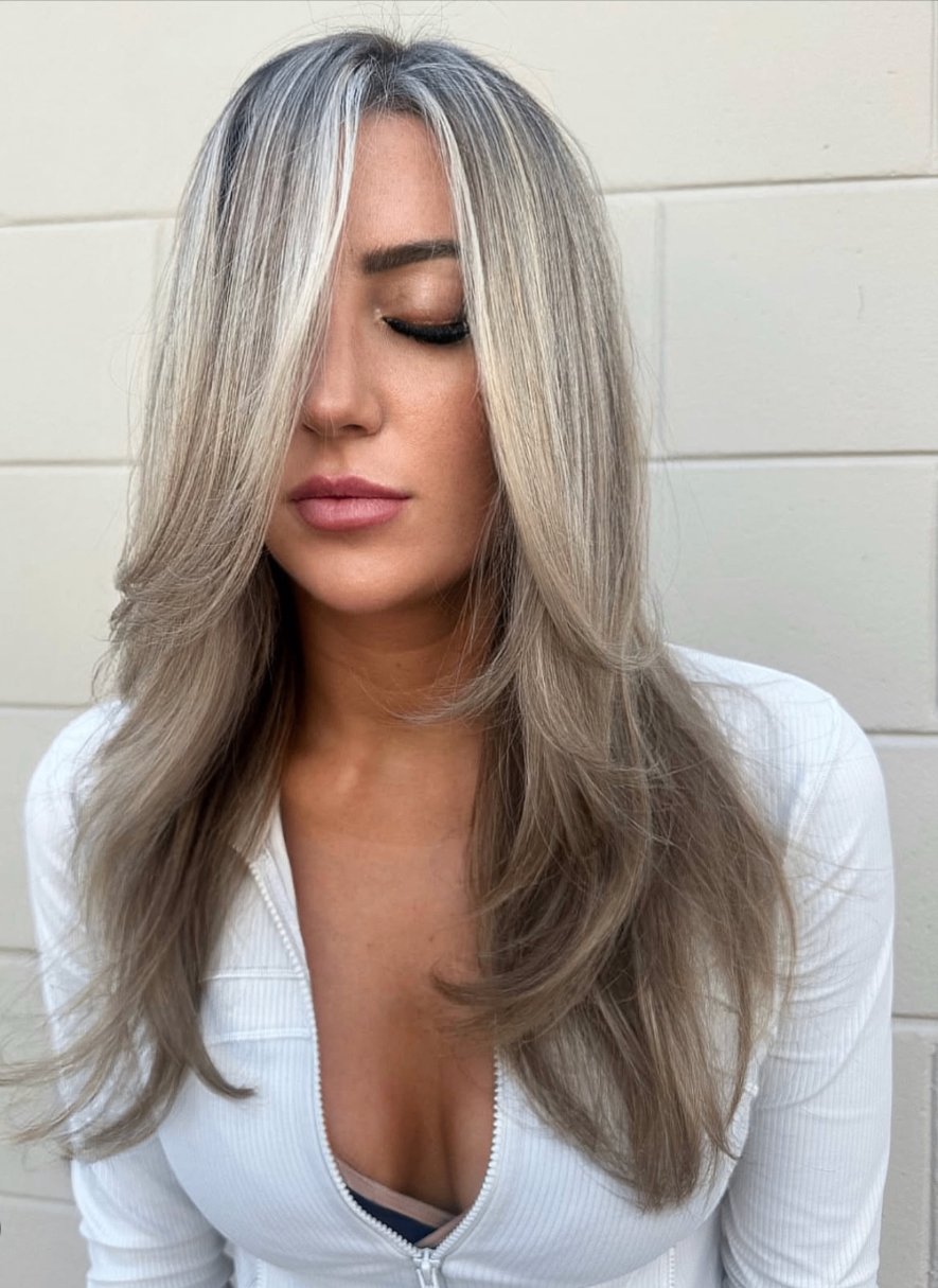 Ash Blonde Money Piece